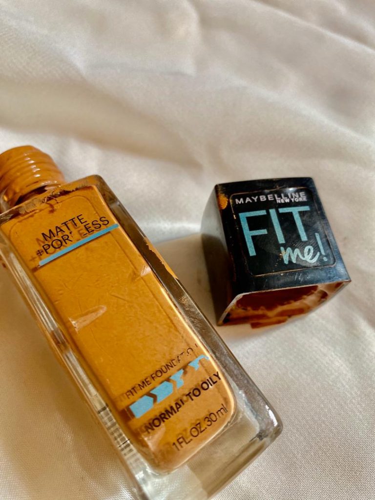 Maybelline Fit Me Foundation 338 Spicy Brown.