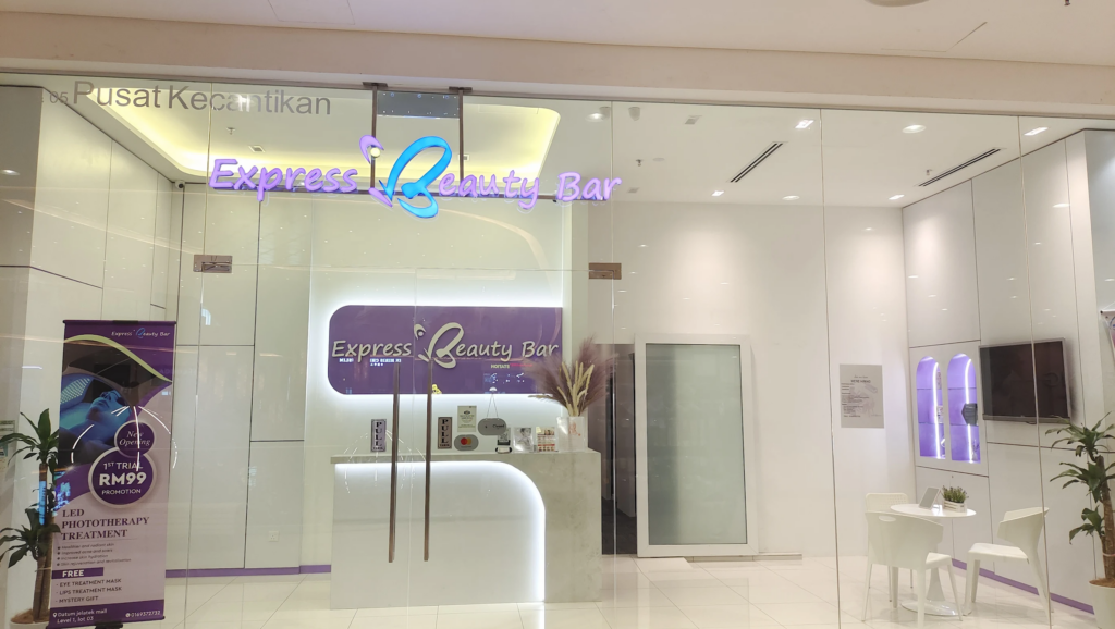 Express Beauty Bar menawarkan beberapa rawatan facial di Kuala Lumpur.
